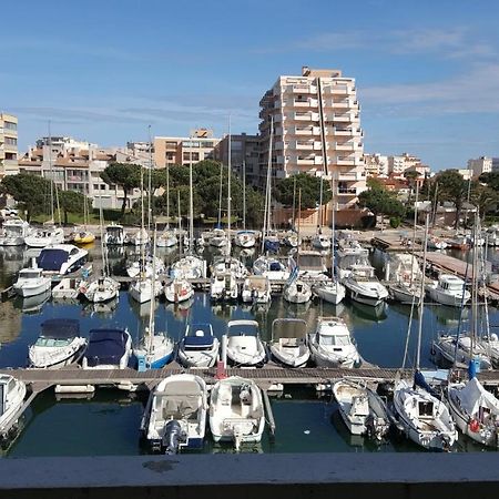 Beau T2 Au Calme Avec Parking Sublime Vue Sur Port Διαμέρισμα Canet-en-Roussillon Εξωτερικό φωτογραφία